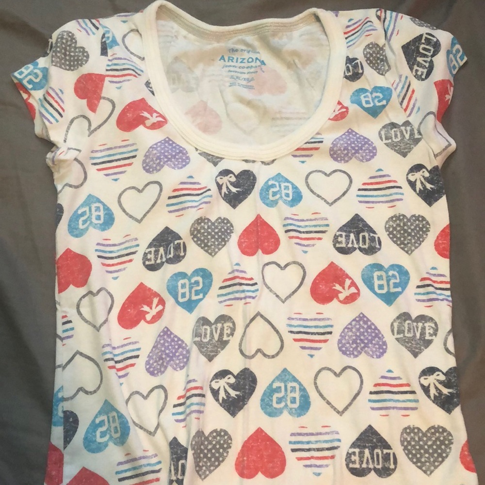 XL Women's Arizona Short Sleeve Shirt With Hearts